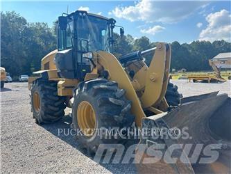 CAT 938M 輪胎式裝載機