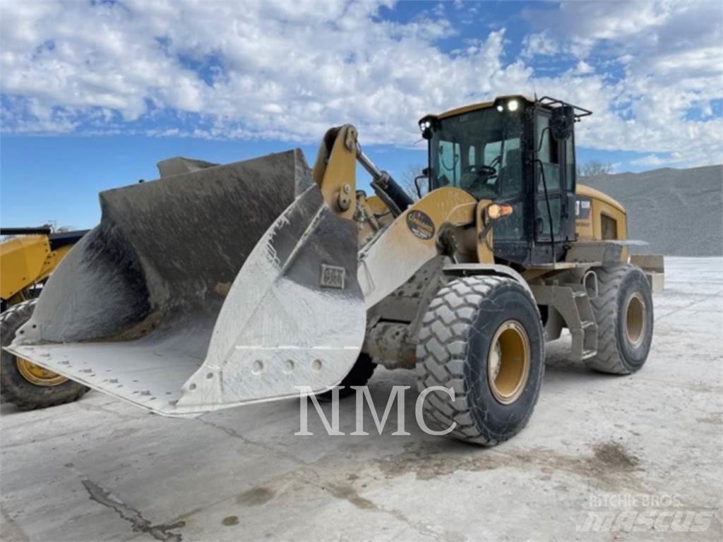 CAT 938M 輪胎式裝載機