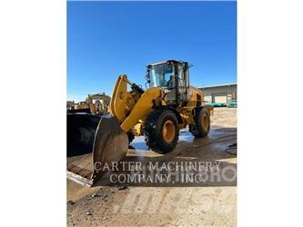 CAT 938M 輪胎式裝載機