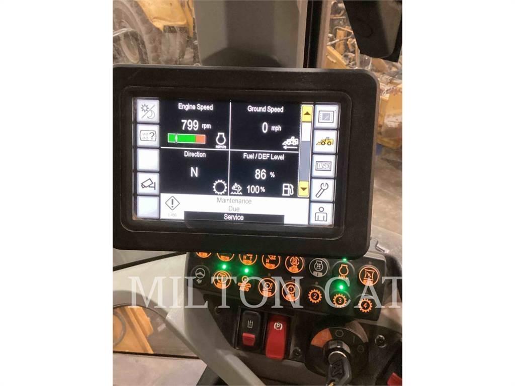 CAT 938M 輪胎式裝載機