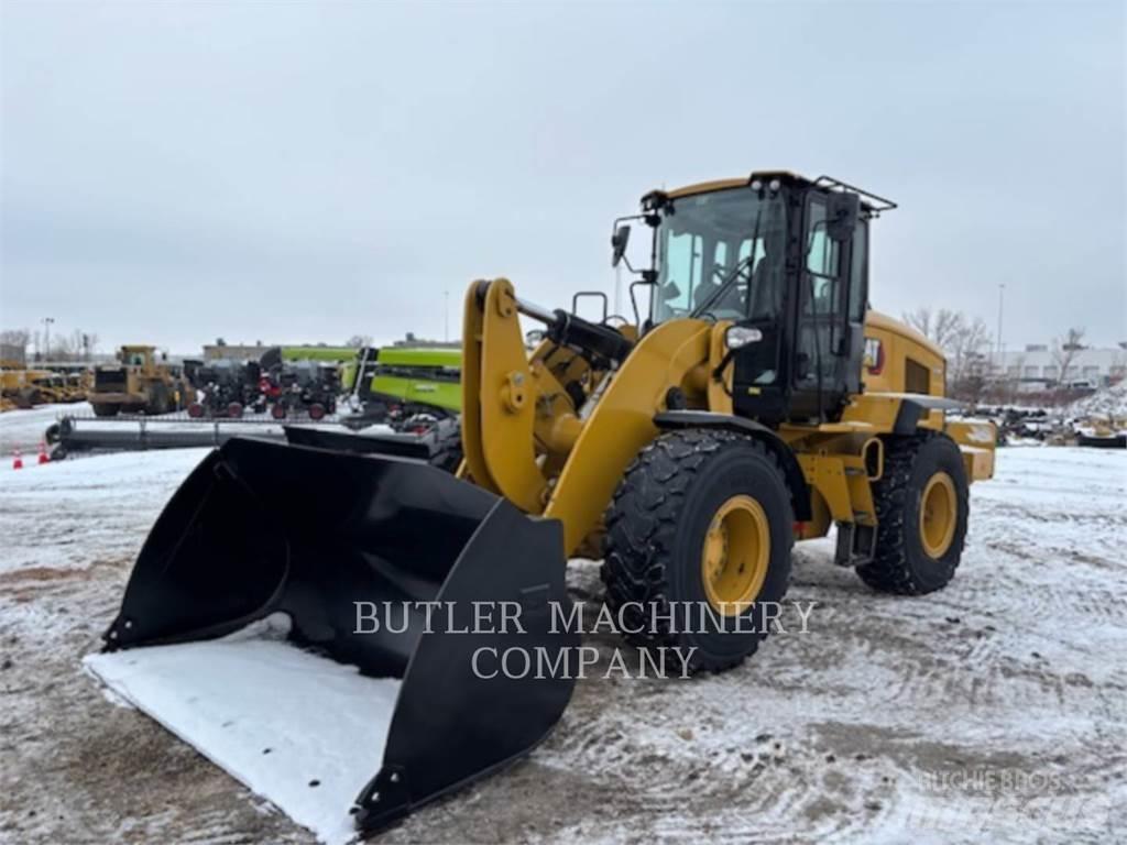 CAT 938M 輪胎式裝載機