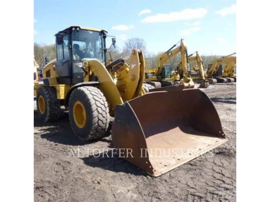 CAT 938M 輪胎式裝載機