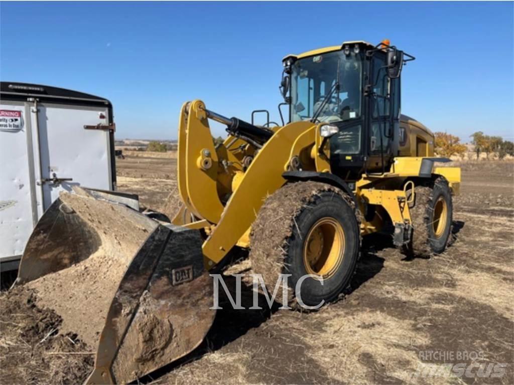 CAT 938M 輪胎式裝載機