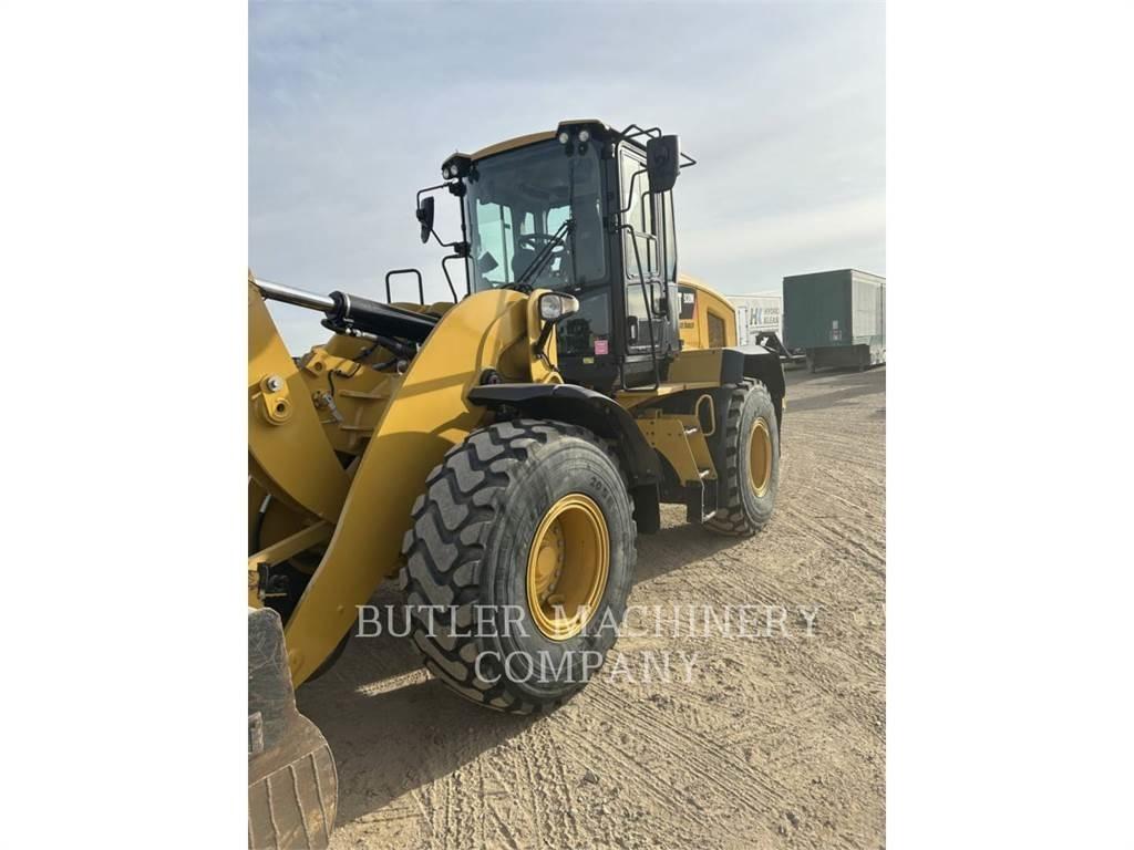 CAT 938M 輪胎式裝載機