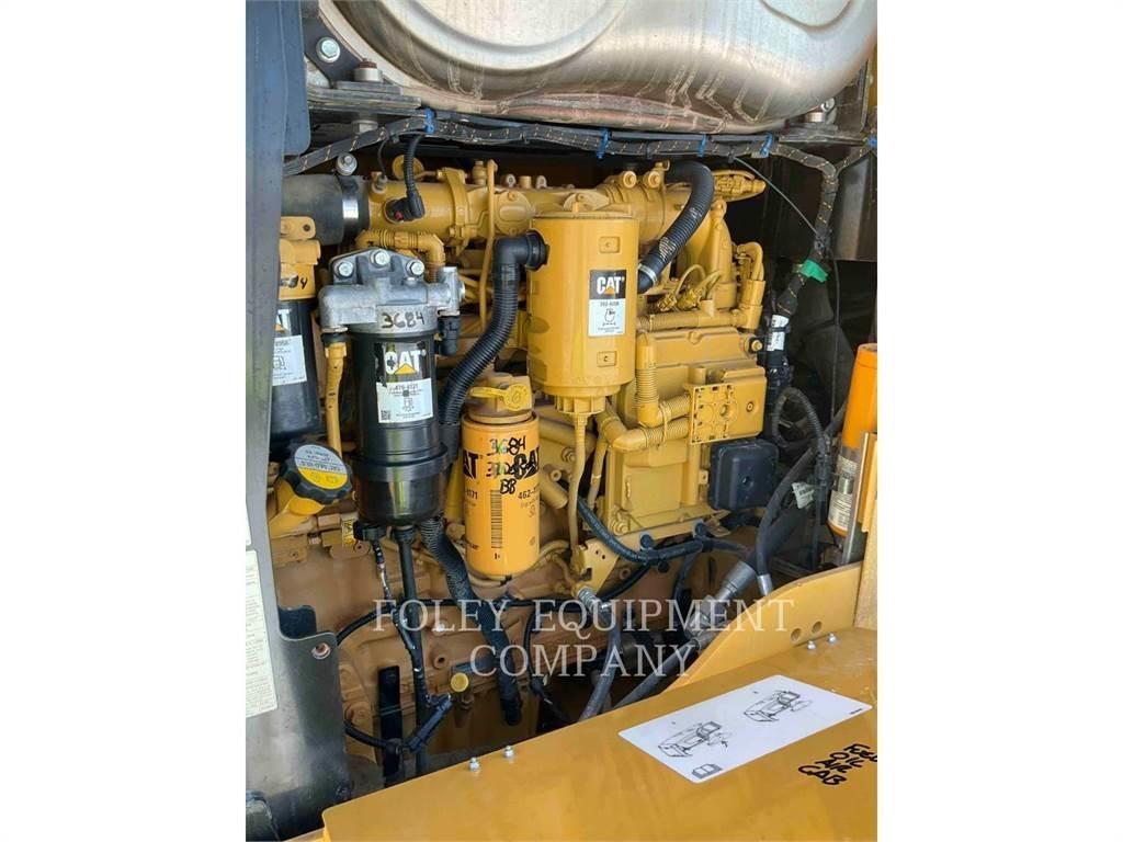 CAT 938M 輪胎式裝載機