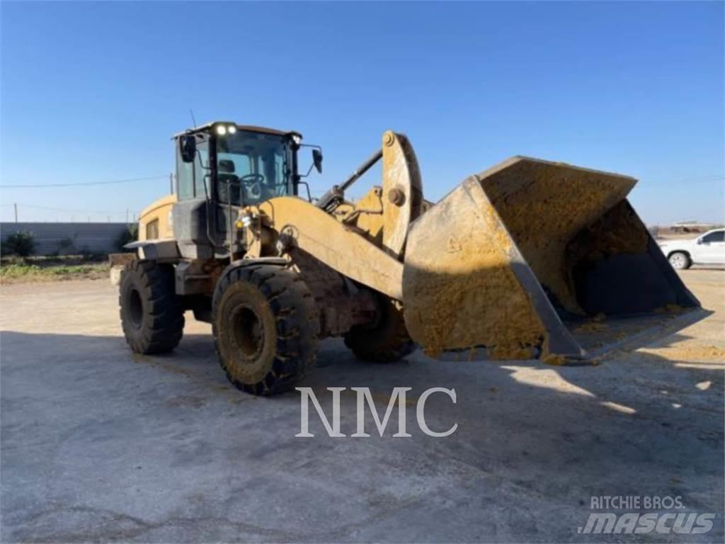 CAT 938M 輪胎式裝載機