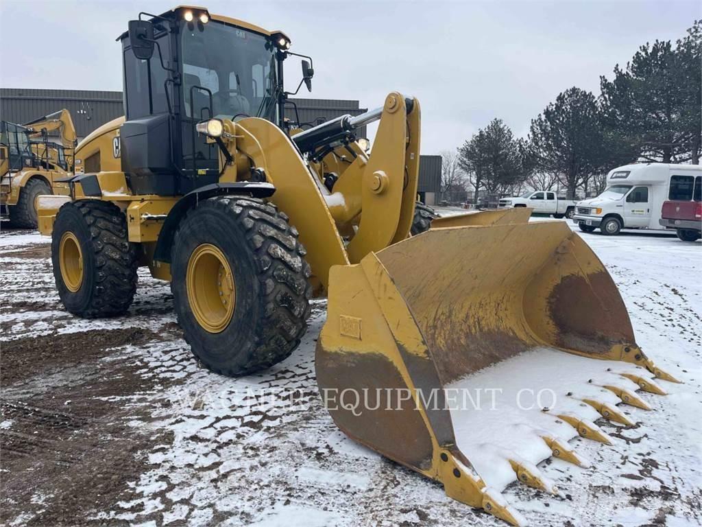 CAT 938M 輪胎式裝載機