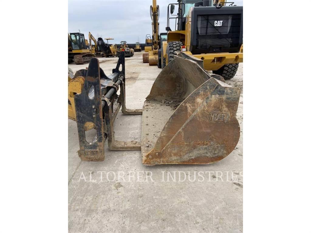 CAT 938M 輪胎式裝載機
