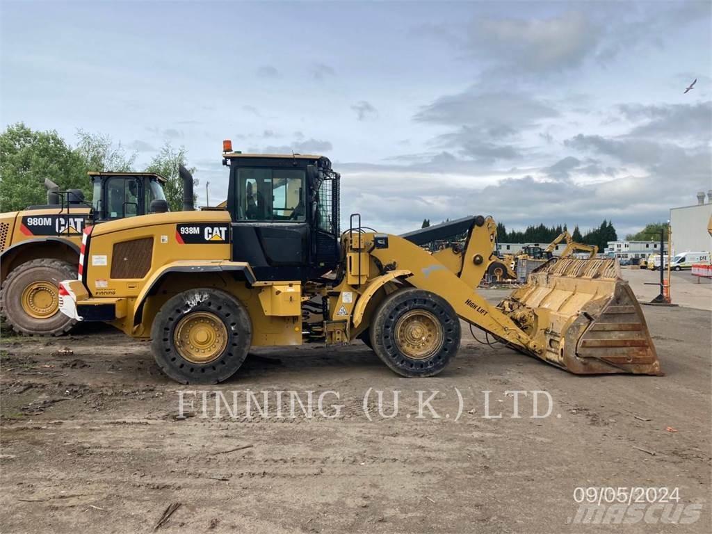 CAT 938M 輪胎式裝載機