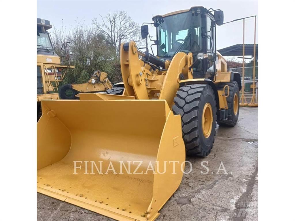 CAT 938M 輪胎式裝載機