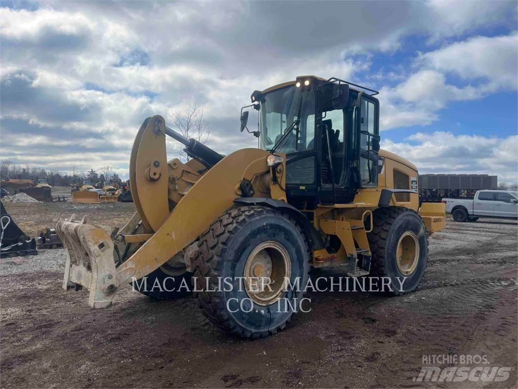 CAT 938M 輪胎式裝載機