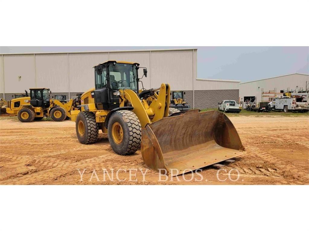 CAT 938M 輪胎式裝載機