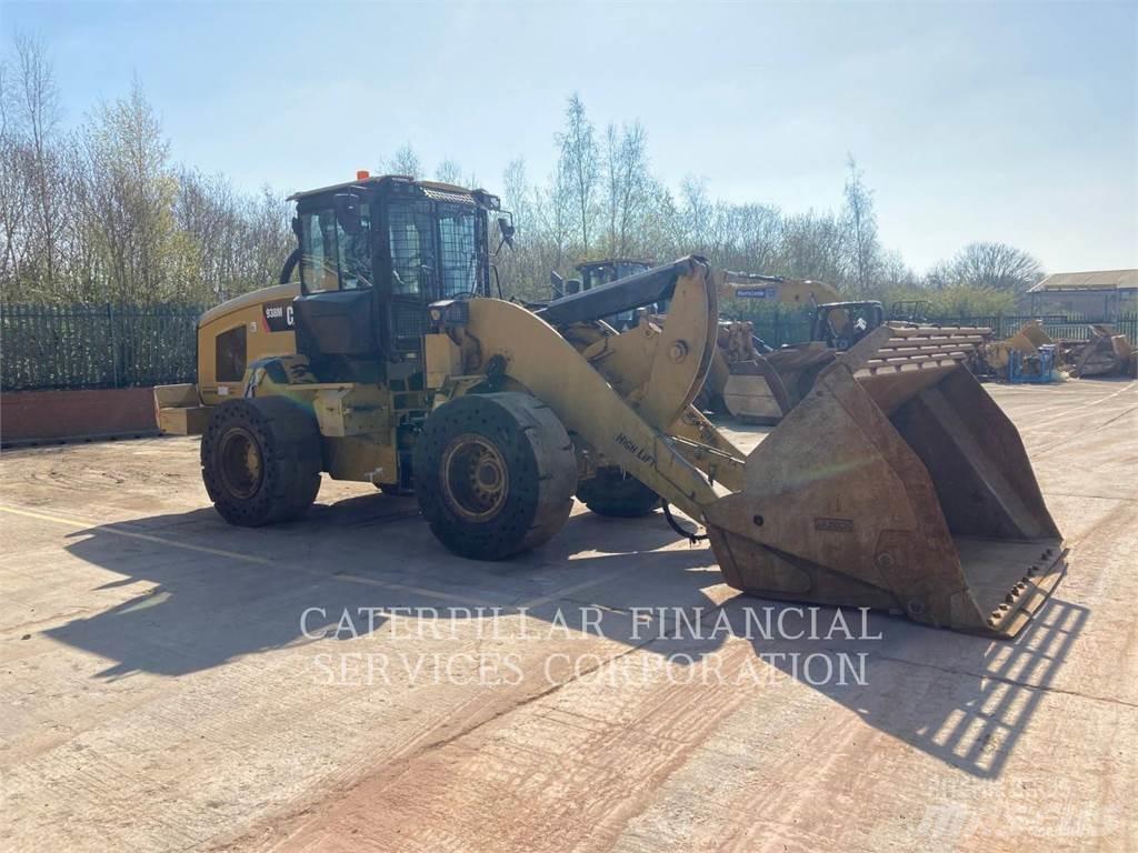 CAT 938M 輪胎式裝載機