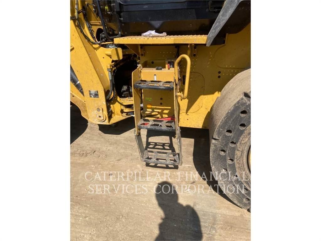 CAT 938M 輪胎式裝載機
