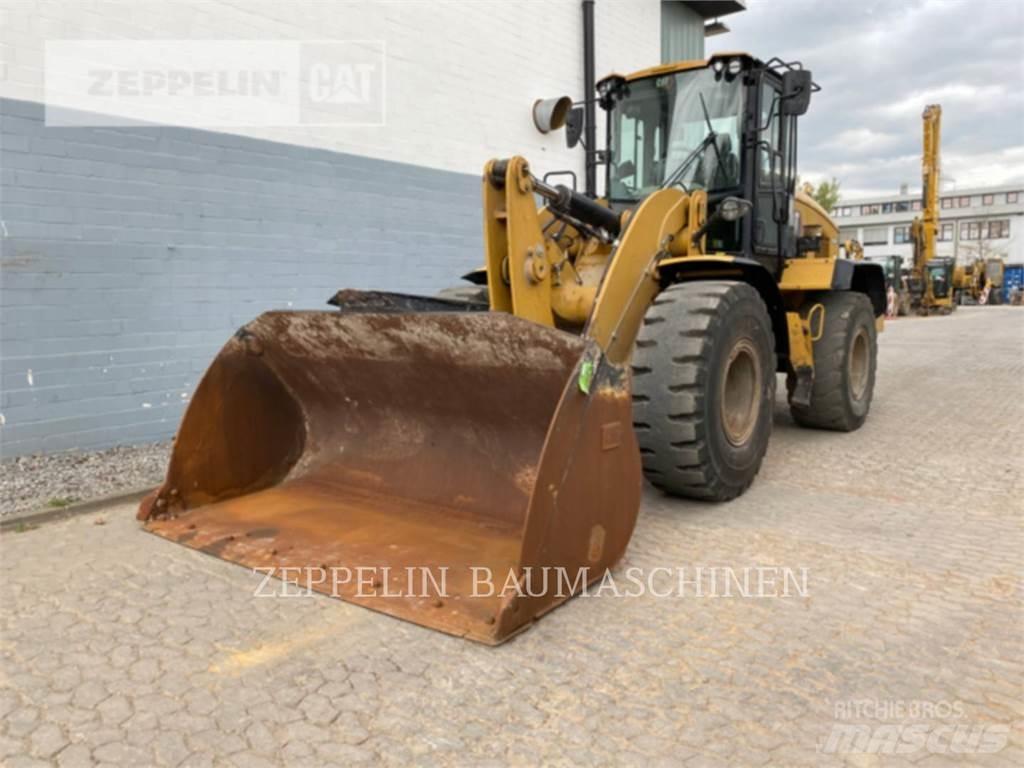 CAT 938M 輪胎式裝載機