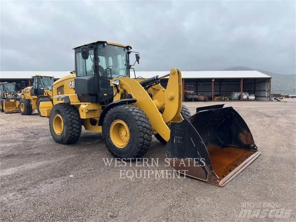 CAT 938M 輪胎式裝載機