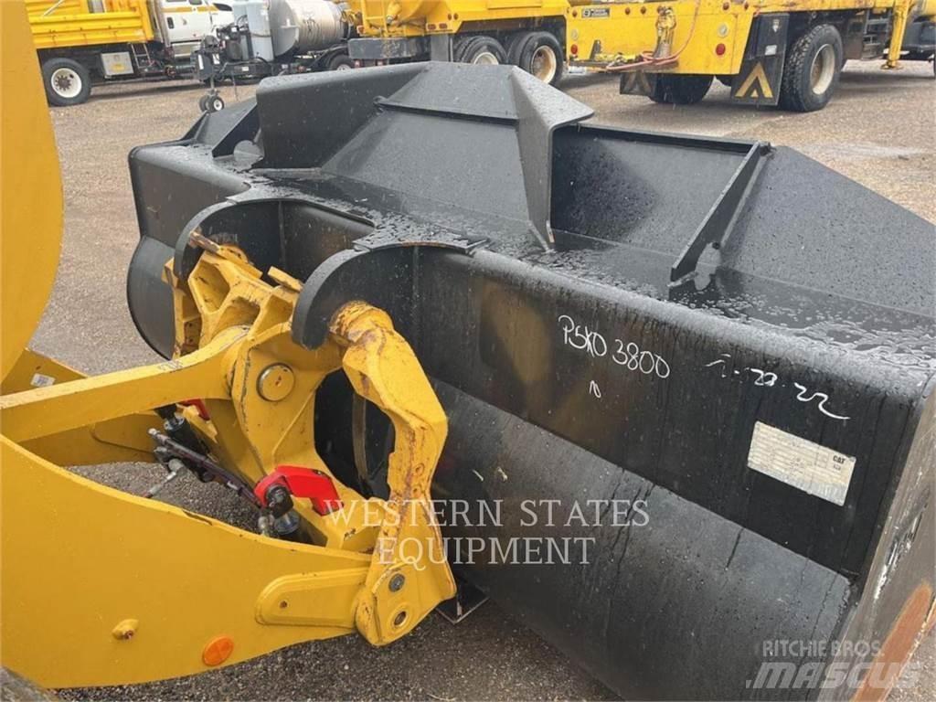 CAT 938M 輪胎式裝載機
