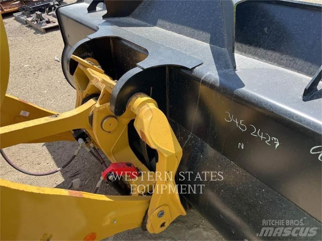CAT 938M 輪胎式裝載機