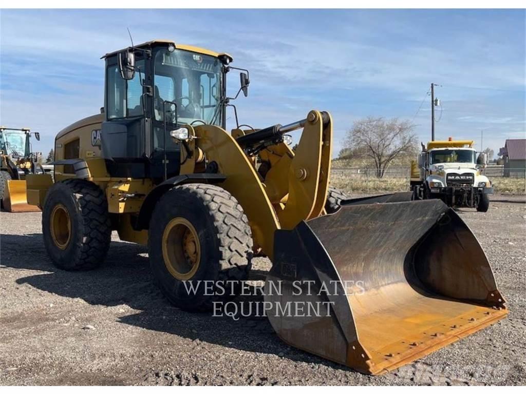 CAT 938M 輪胎式裝載機