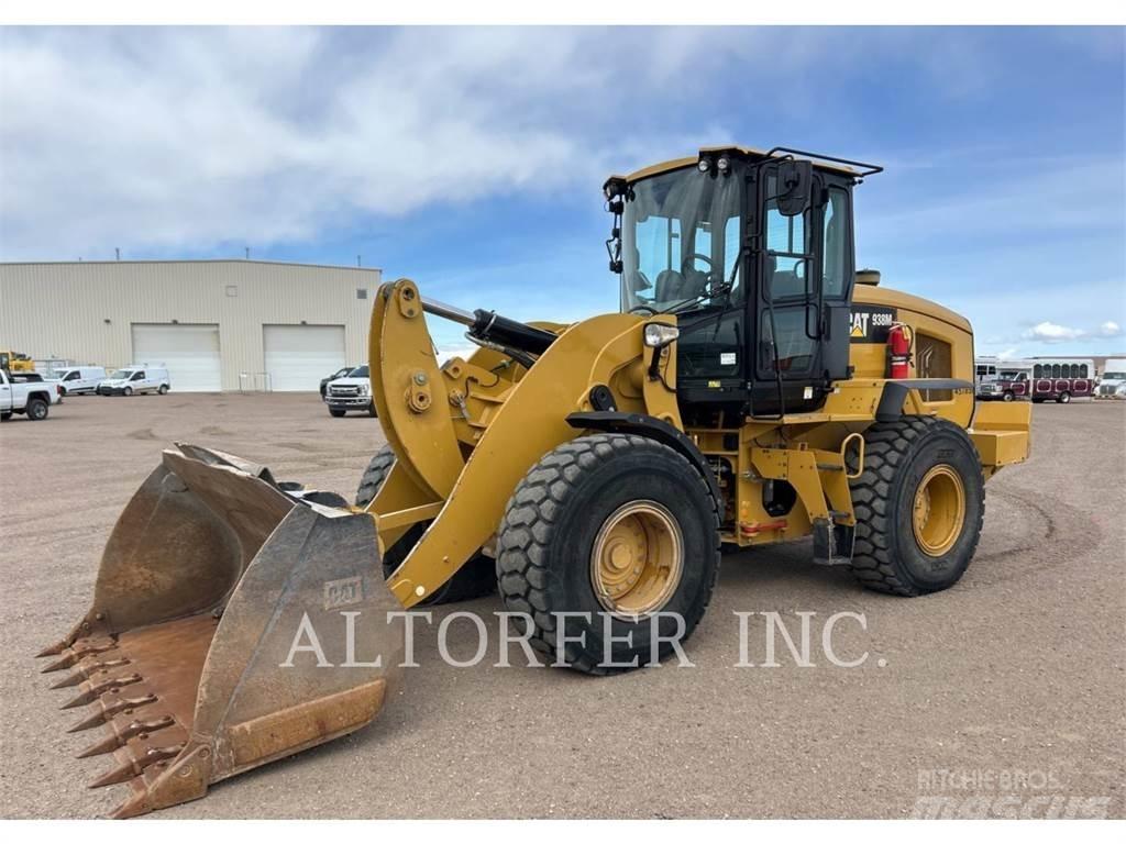 CAT 938M 輪胎式裝載機