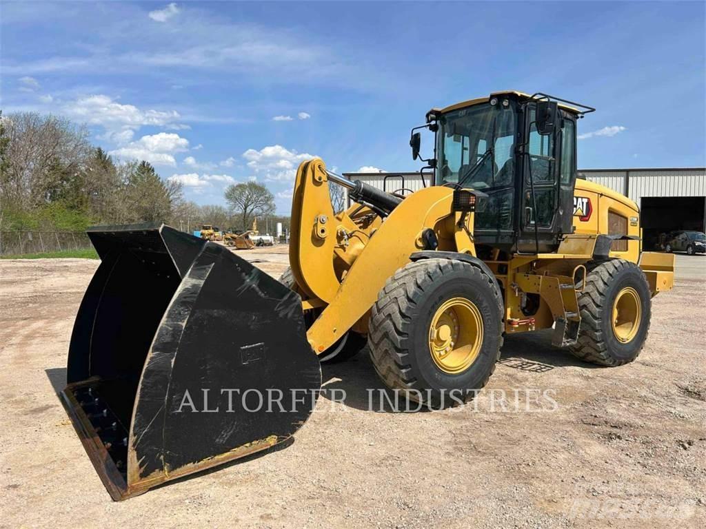 CAT 938M 輪胎式裝載機