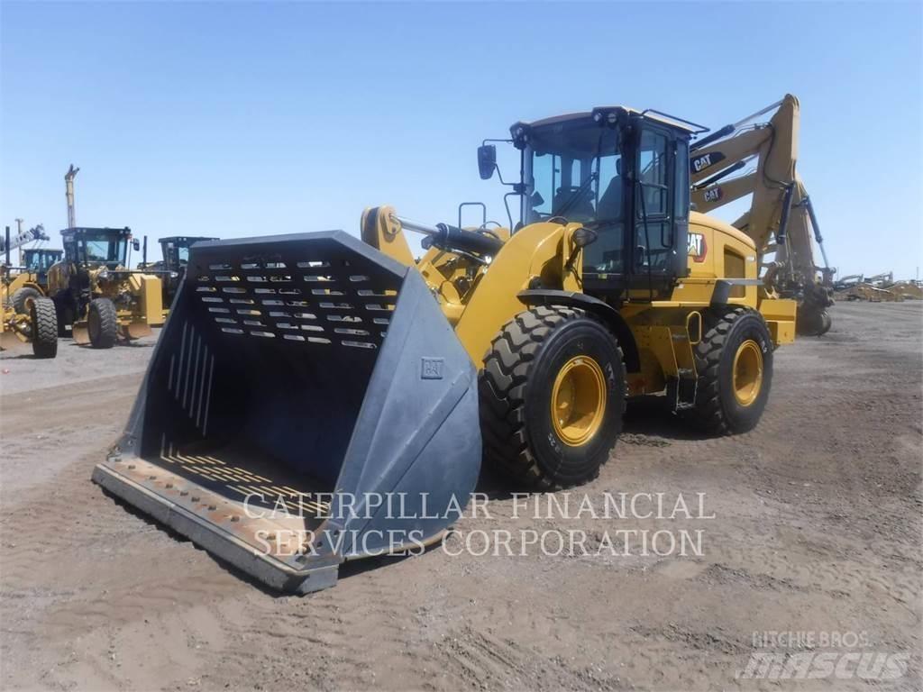 CAT 938M 輪胎式裝載機