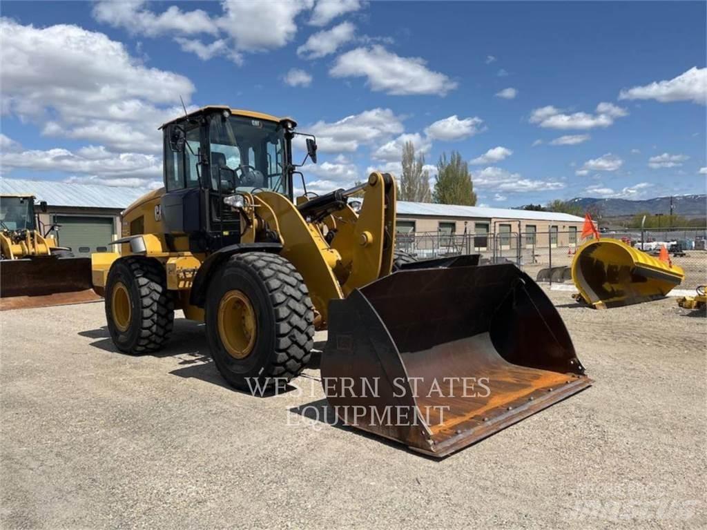 CAT 938M 輪胎式裝載機