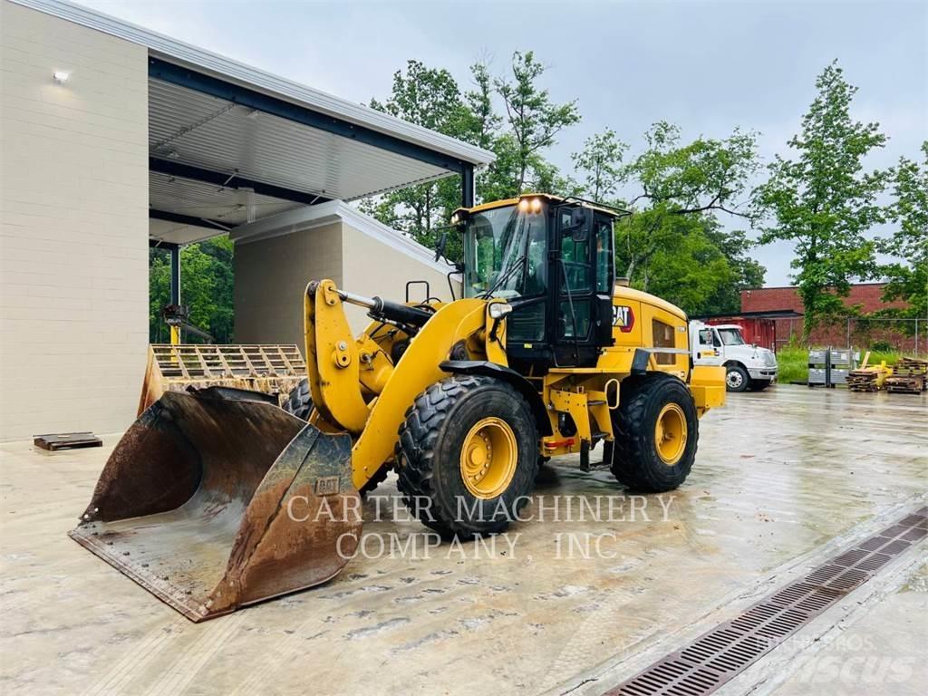 CAT 938M 輪胎式裝載機