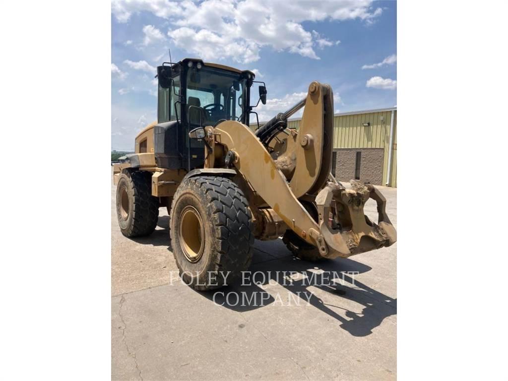 CAT 938M 輪胎式裝載機