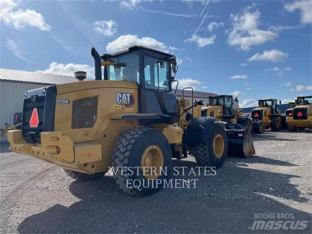 CAT 938M 輪胎式裝載機