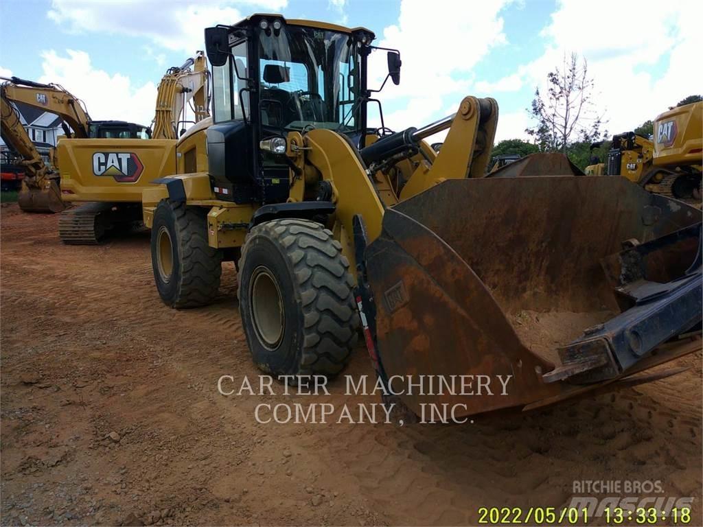 CAT 938M 輪胎式裝載機