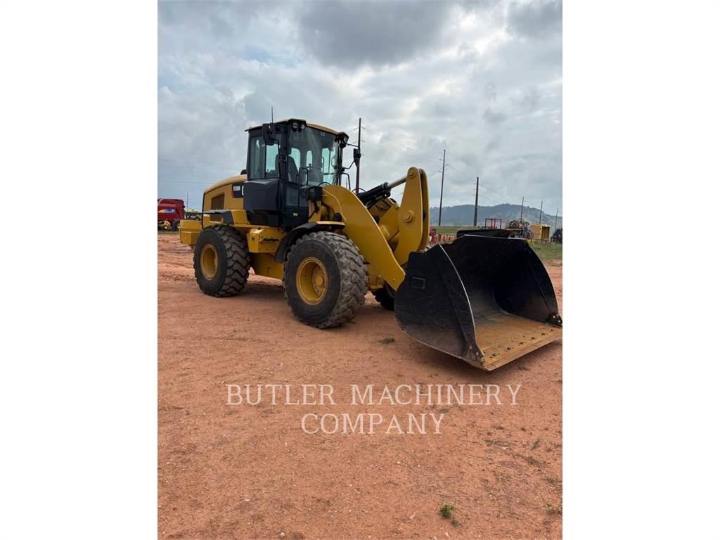 CAT 938M 輪胎式裝載機