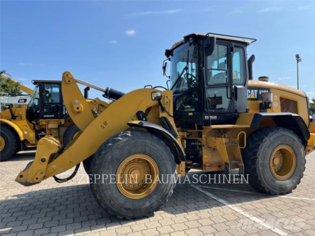 CAT 938M 輪胎式裝載機