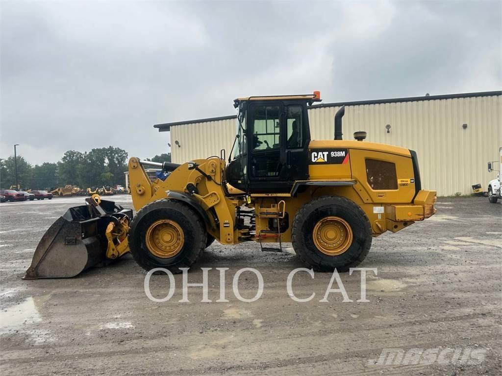 CAT 938M 輪胎式裝載機