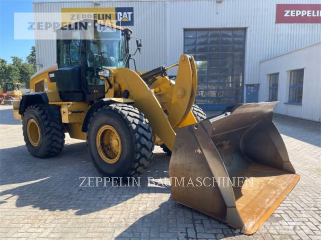 CAT 938M 輪胎式裝載機