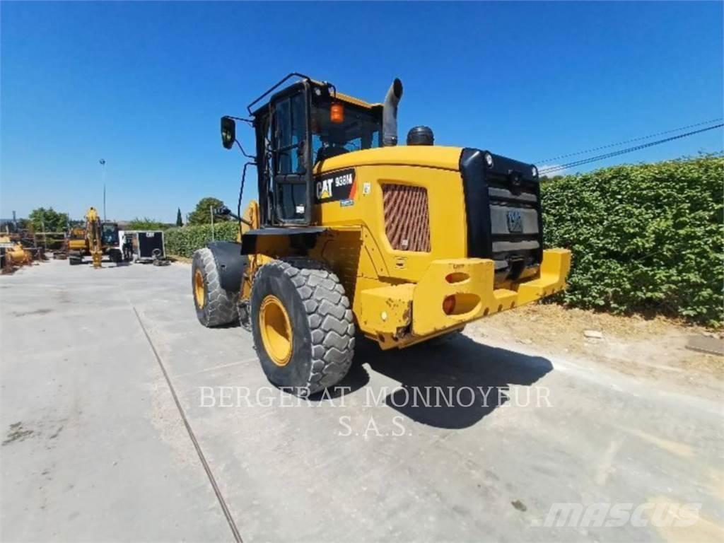 CAT 938M 輪胎式裝載機