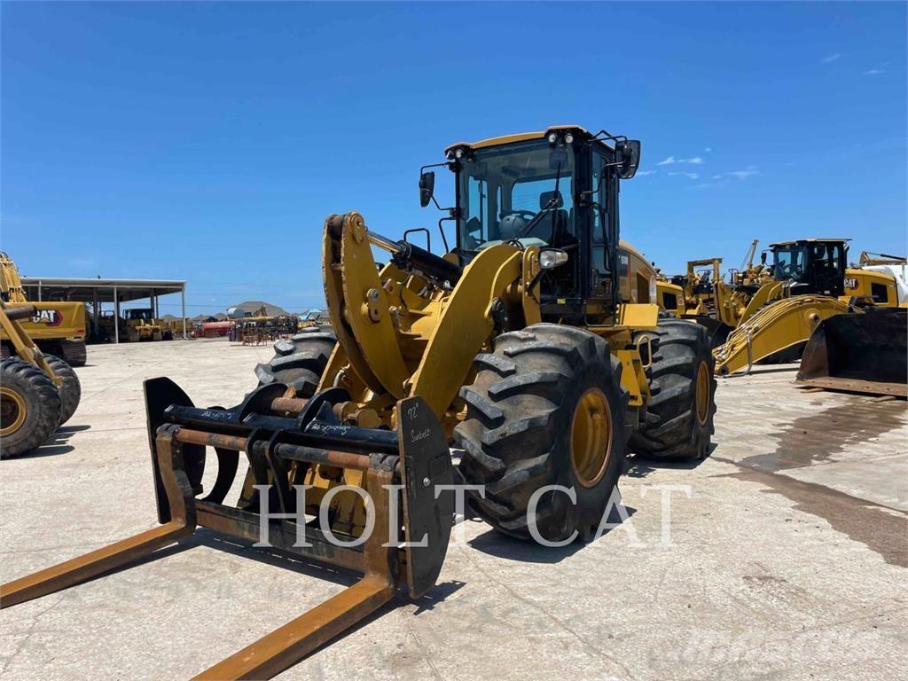 CAT 938M 輪胎式裝載機