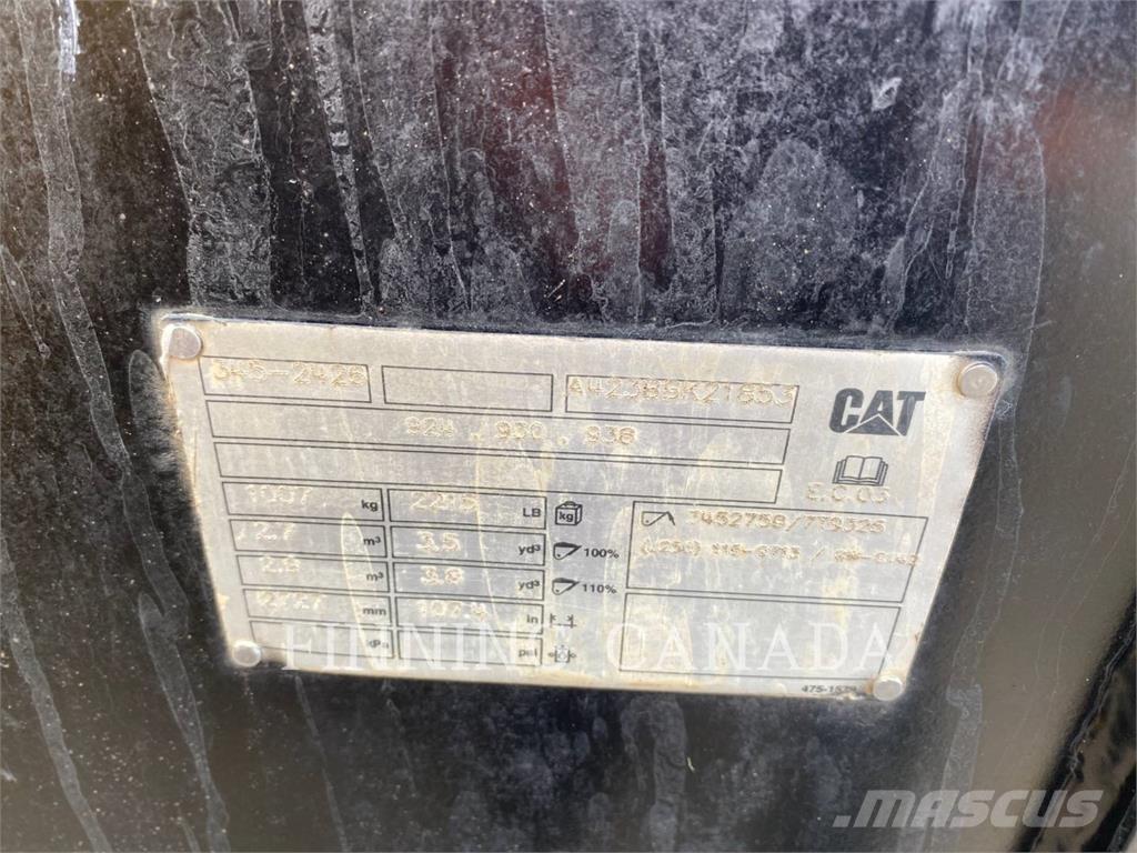 CAT 938M 輪胎式裝載機
