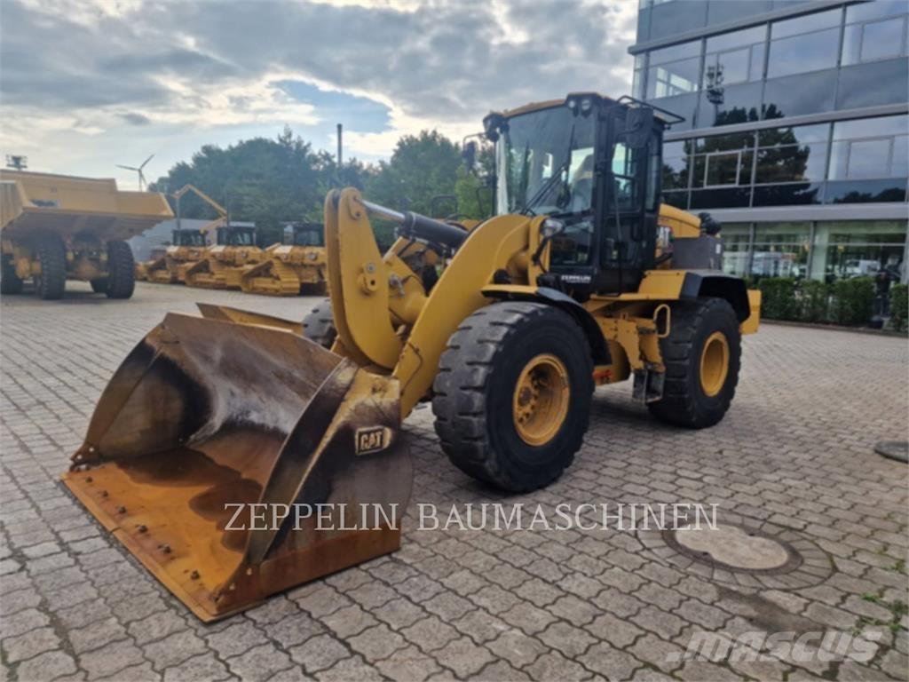 CAT 938M 輪胎式裝載機