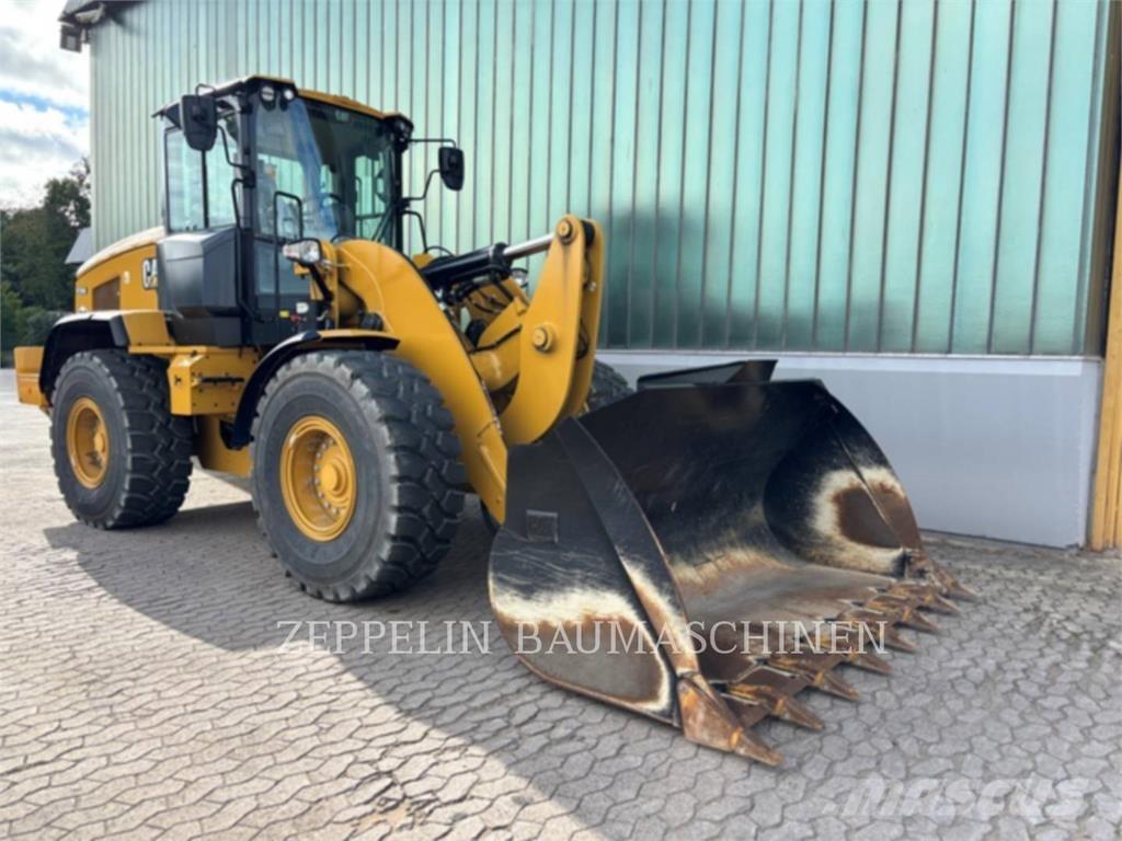 CAT 938M 輪胎式裝載機