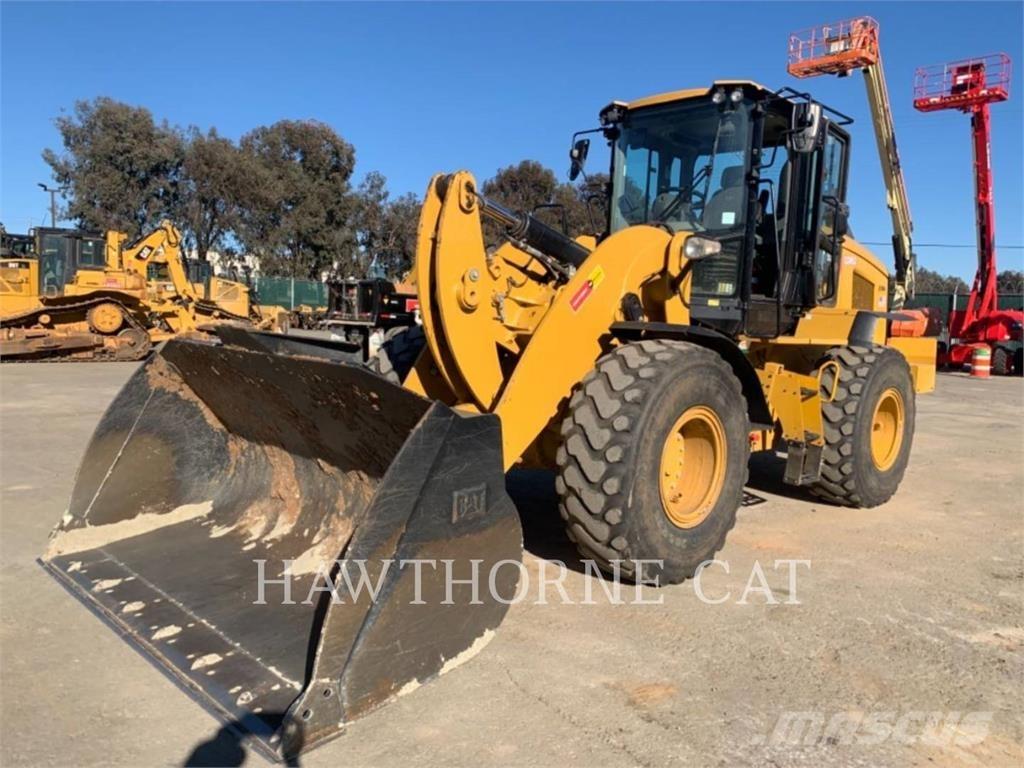 CAT 938M 輪胎式裝載機