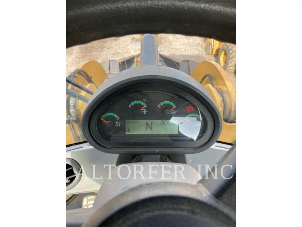 CAT 938M 輪胎式裝載機