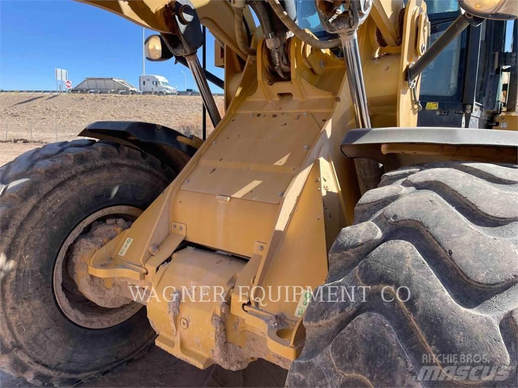 CAT 938M FC 輪胎式裝載機