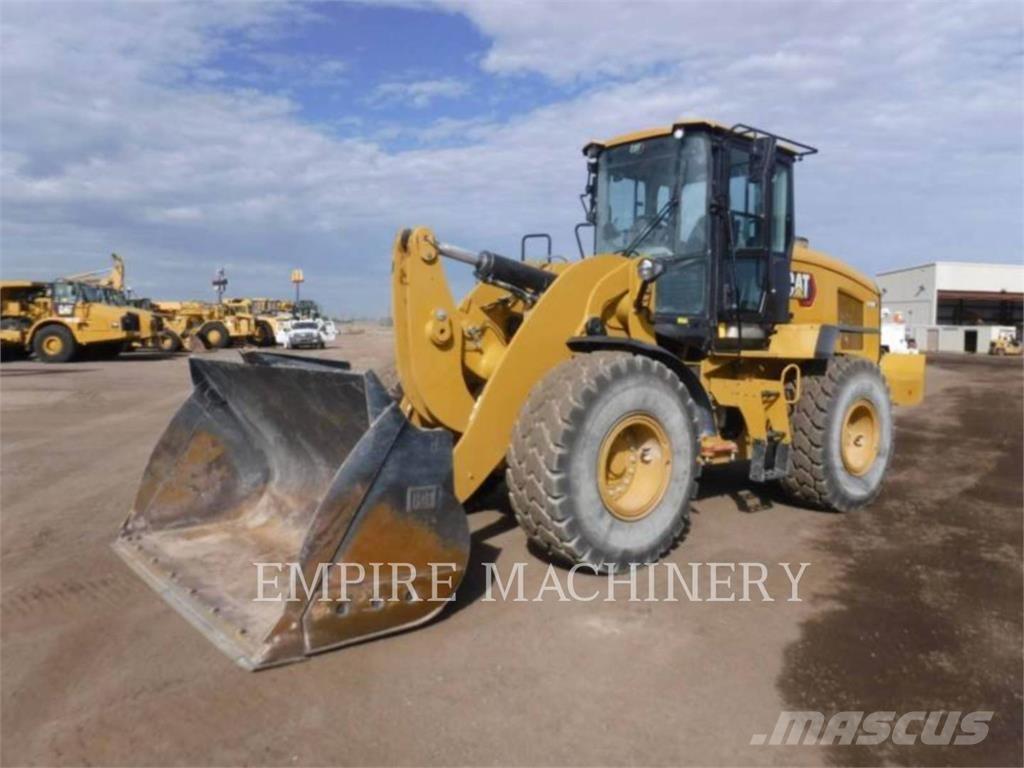 CAT 938M FC 輪胎式裝載機