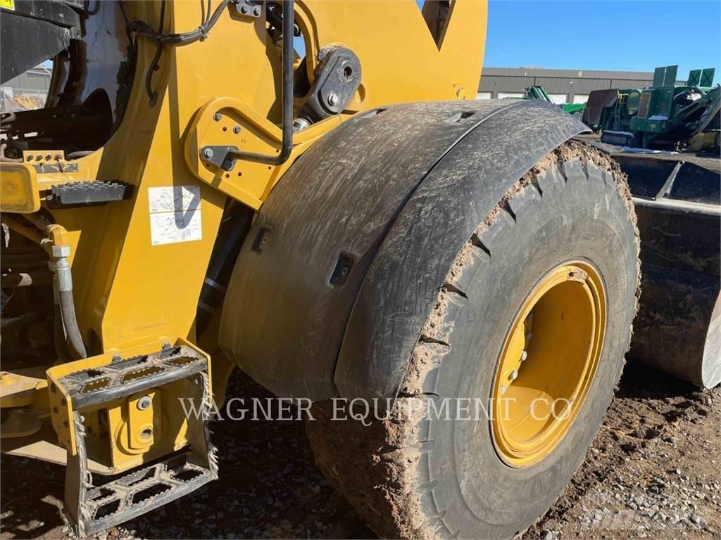 CAT 938M FC 輪胎式裝載機