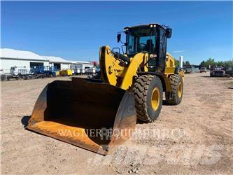 CAT 938M FC 輪胎式裝載機