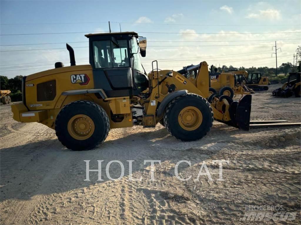 CAT 938M QC 輪胎式裝載機