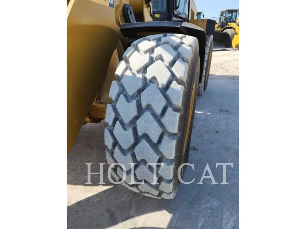 CAT 938M QC 輪胎式裝載機