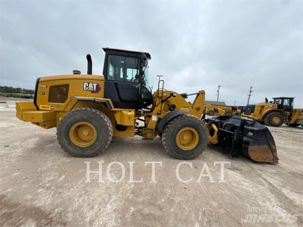 CAT 938M QC 輪胎式裝載機
