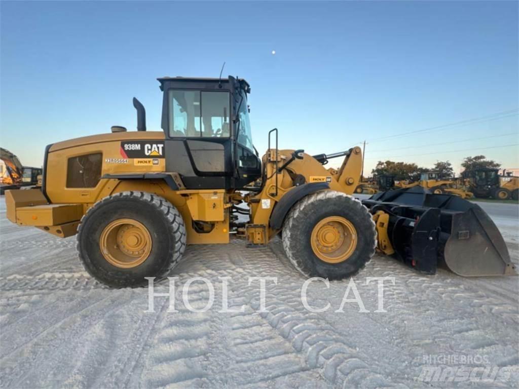 CAT 938M QC 輪胎式裝載機